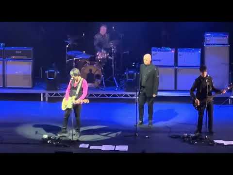 Johnny Marr and Neil Tennant - Rebel Rebel / Getting away with it   Hammersmith Apollo - 20240412