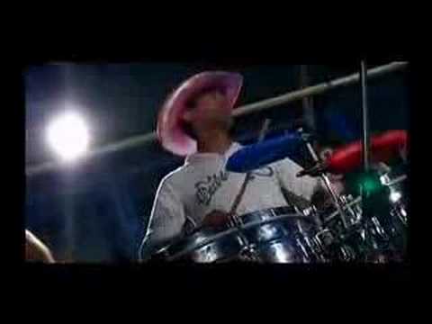 Video Florin Peste Laura Diana Iliuta & Play Aj - Ma jur pe