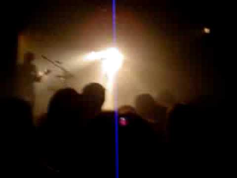 Queens of the Stone Age - Everybody Knows That You're Insane