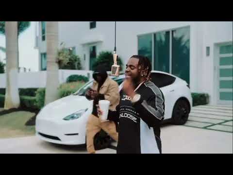 XKJA x Ghettovi - outside