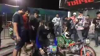 Download lagu Status WA | Drag bike 500m.1200m | sawangen nella kharisma | ska reggae Version|. Drag bike thailand mp3 Download lagu Status WA | Drag bike 500m.1200m | sawangen nella kharisma | ska reggae Version|. Drag bike thailand mp3