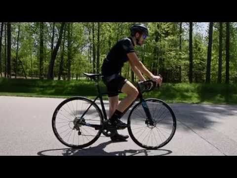 Louis Garneau CB Racer Jersey and Bib Shorts Review by Performance Bicycle