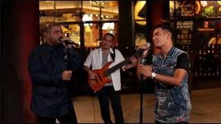 Download lagu Rio Febrian & Mike Mohede - Menghitung Hari (Krisdayanti Cover) (Live at Music Everywhere) * * mp3