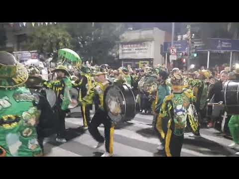 Derrochando Alegría en Mataderos!Un verdadero Show de todas las murgas!!!