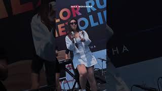 Download lagu Novi Sasmita #joget #shorts mp3