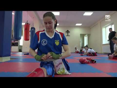 Спортсменка из КЧР Ангелина Щербакова стала призером Первенства России по кикбоксингу