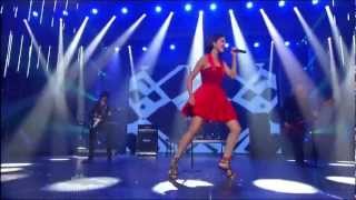 Selena Gomez &amp; The Scene - Round &amp; Round (live on &quot;America&#39;s Got Talent&quot;)