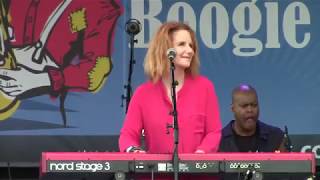 Teresa James & the Rhythm Tramps - Find Me a Bar