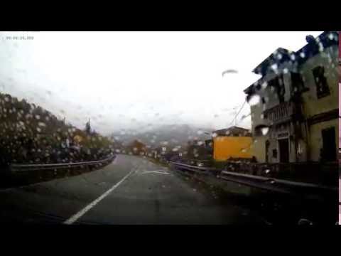 Passaggio a livello Prasco (n. 2) sotto la pioggia - Rail crossing Prasco (no 1) under the rain