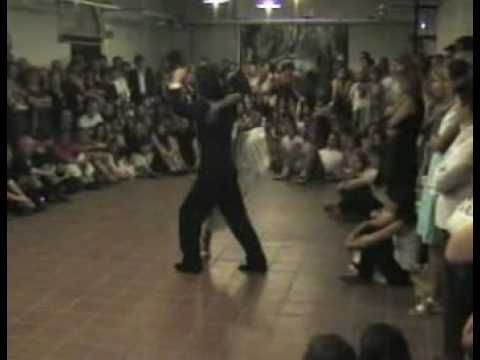  Javier Rodriguez  and  Geraldine Rojas  are  dancing  to  the  tango  "  Poema  "
