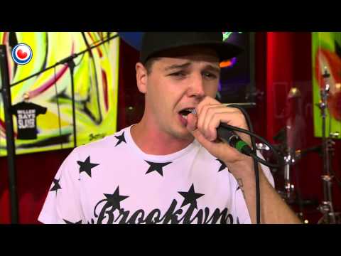 Dona B yn Noardewyn LIve Omrop Fryslân