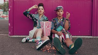 ¿Qué Pasa? Lyrics English Translation