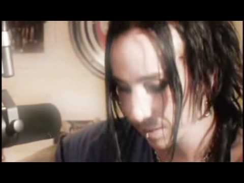 Backyard Babies - Minus Celsius [Live @ OUI FM]