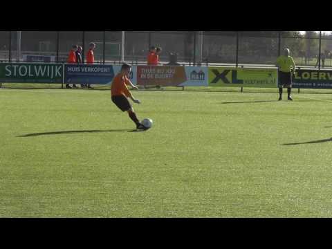 29 okt 2016 VV De Meern JO15-1 - Argon JO15-1 com 2-0 Keeper Argon redt wederom (tweemaal)