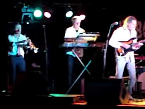 Shedds on fire. how can a poor man stand...MP4