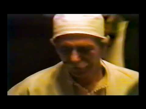 1990 Safer Efendi dhikr in Chestnut Ridge, NY