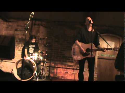 Rob Himself - I Wanna Dance With Somebody (Live Cellar Bar Bracknell, 16.12.2010)