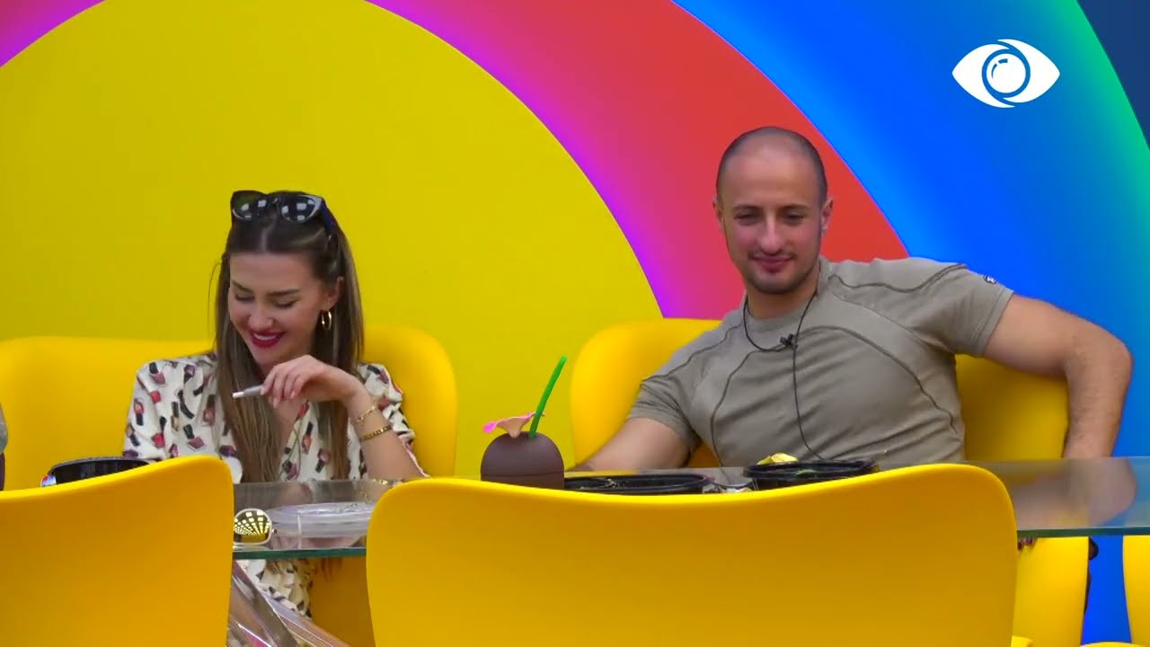 Je shumë i frustruar/ Olta-Kristit: Kopjon Robertin çdo sekondë