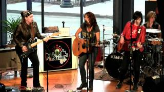 Everywhere is Home - Antigone Rising live @ UDetroit Media Cafe