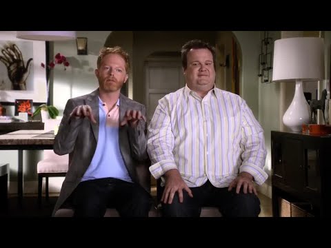 Modern Family 1x03 - How Cam and Mitch Met - Casablanca Story