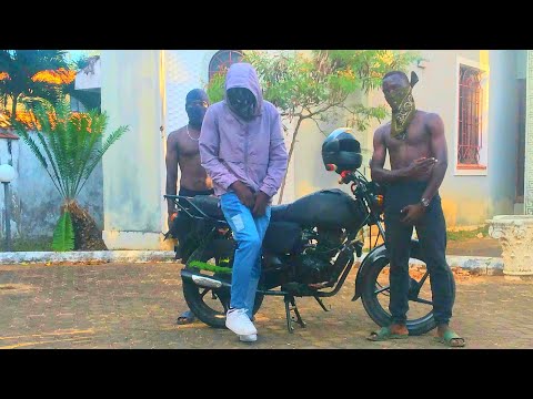 Hot boyz by Kenyan bobby shmurda ft Solfa (giriama gang)