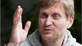 ПОЯВИЛОСЬ ВИДЕО, КАК ЗВЕЗДА "УРАЛЬСКИХ ПЕЛЬМЕНЕЙ" РОЖКОВ СЛОМАЛ НОГУ НА ШОУ "СЛАВА БОГУ, ТЫ ПРИШЕЛ!"