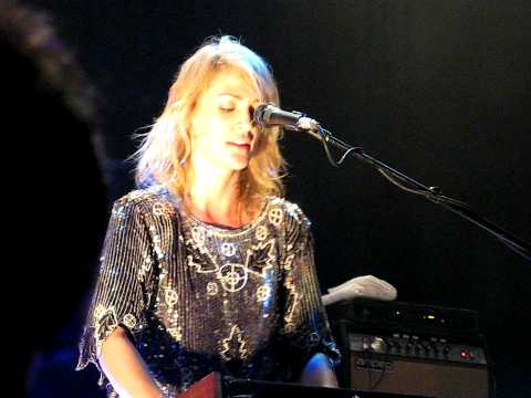 5/10 Metric - Gimme Sympathy @ 9:30 Club, Washington, DC 6/18/09