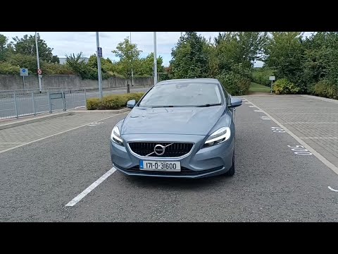 171D31600 - 2017 Volvo V40 D2 120hp Momentum, Air Conditioning, Leather Int...
