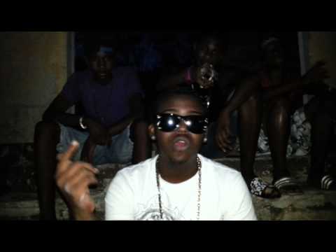 Gizzi'Boss - FreeBarsz (VideoClip) (R3G-Fam)