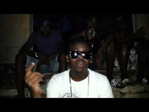 Gizzi'Boss - FreeBarsz (VideoClip) (R3G-Fam)