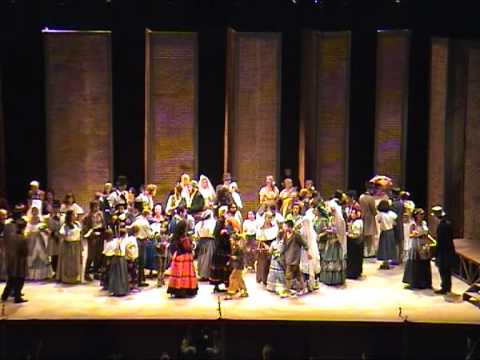 Bizet  Carmen 2004  A3 n25 Coro: "A deux cuartos!"