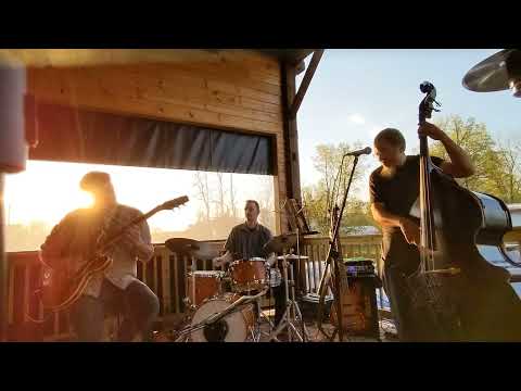 Tarik Shah Trio @ The Tasting Lab 4/21/23 "Here's That Rainy Day"