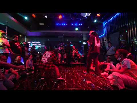 BBOTICS VS ROBOZILLA