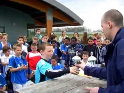 Oostwijzer Cygnus: Groep 7 Voetbal Kampioen van Zoetermeer 2013