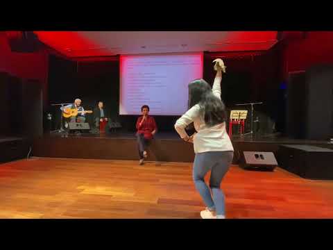 Homenaje a Óscar Avilés Británico Triste y tondero Lucy y Óscar jr. Avilés