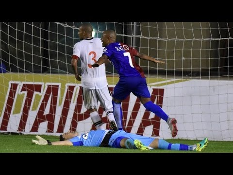 Segundo Gol do Paraná - Vasco 1 x 2 Paraná - A Defesa do Vasco parecendo os  "Trapalhões"