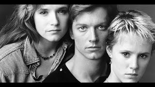 Stephen Duffy - She Loves Me