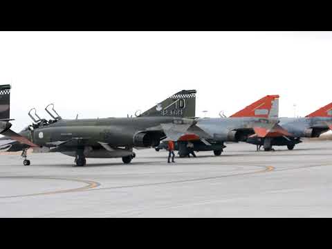 QF4 Final Checks Before "Phinal Phlight"