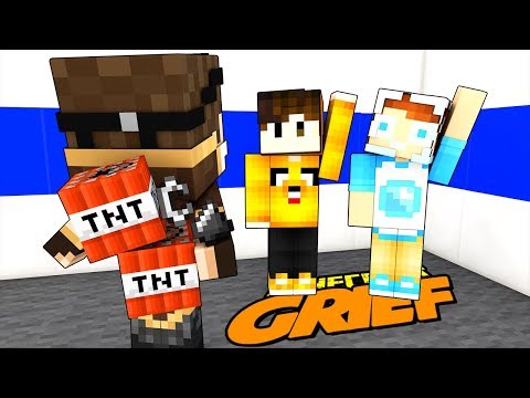 ENTRO NEL MONDO DI UN FAN PER GRIFFARLO!! (Minecraft Grief)