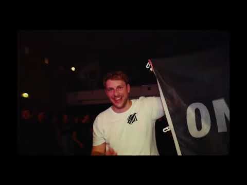 ONE TAPE - Drei Straßen weiter (Live)