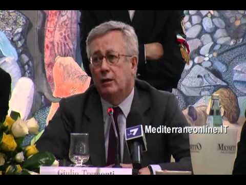 Il Ministro Giulio Tremonti risponde alla domanda di Mediterraneonline.IT 2011-05-12