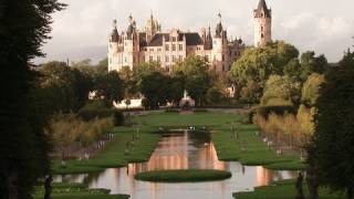preview picture of video 'Schwerin Castle Germany'