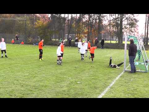 17 november 2012 Maarssen E6 - VV De Meern E5 com 0-10 Doelpunt Driss, assist Leandro 0-7