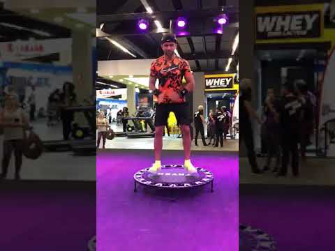 Performance King Jump - Onda diferente (Artistas: Anitta, Snoop Dogg, Ludmilla)