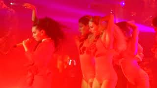 Besarte Mucho / Lali (Stella Maris Palucci)