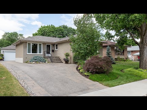 72 Ludstone Drive, Toronto, ON