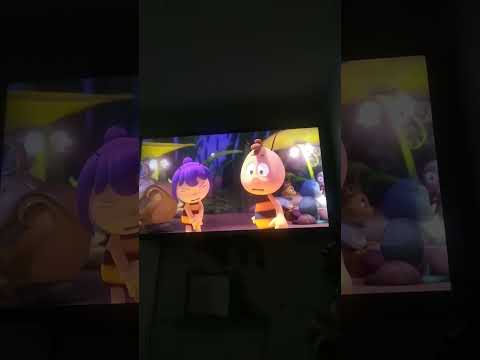 the girl said she hurts  her hand but... maya did not did nothing how rude is the girl 😞😔🥺