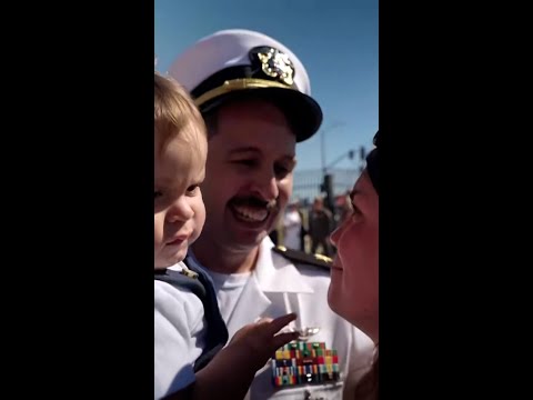 USS Lincoln sailors reunited with families in San Diego