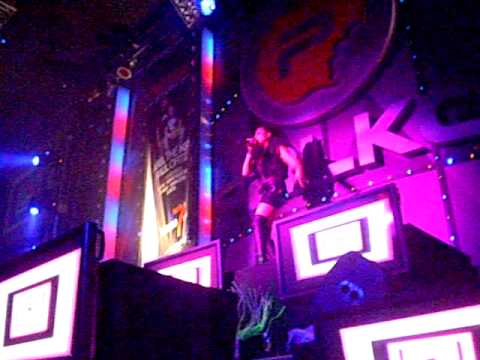 PRISCILA DUE ft JAVI REINA //FESTIOTOÑO DISCOTECA PALKO