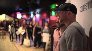 Cole Swindell - "Kiss" (Live Video)